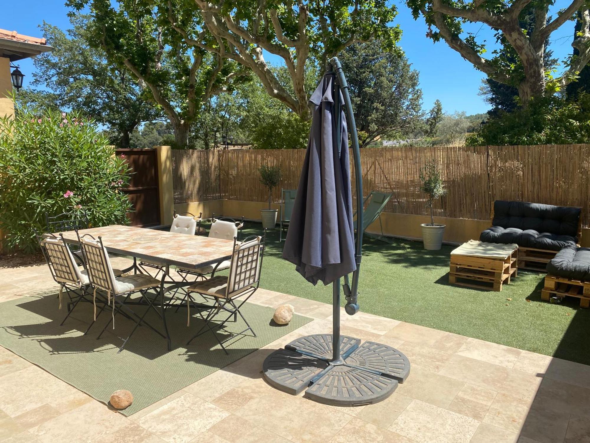 Appartement De Standing Dans Une Bastide Aixoise Aix-en-Provence Exteriör bild
